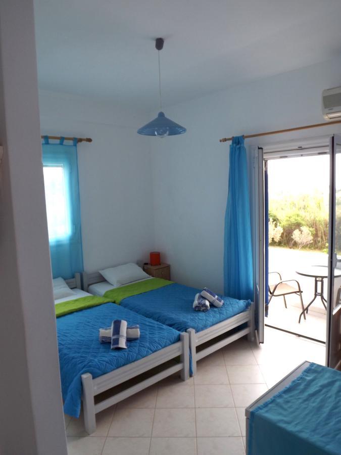 Eleftheria Rooms Livadi  Zewnętrze zdjęcie
